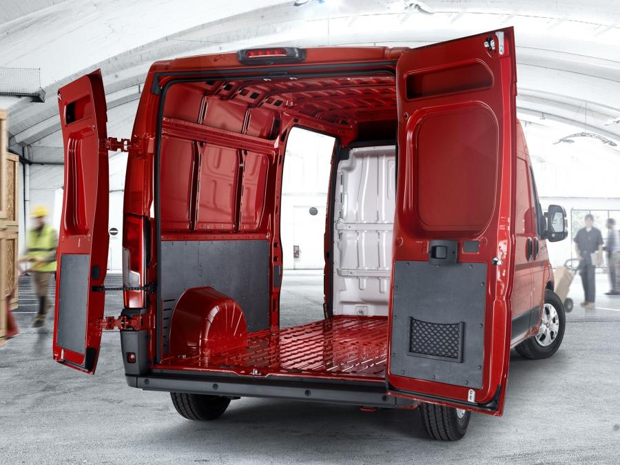  Fiat Ducato Van L2H2 2014 года  (фото 3 из 18)